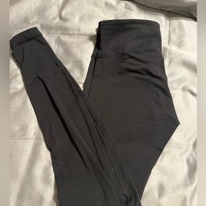 Well loved lululemon wonder under leggings size 6 31”